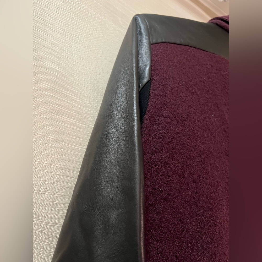 Danier Leather BOGO and wool blend women’s burgundy and black coat ⚫️ - Picture 7 of 10